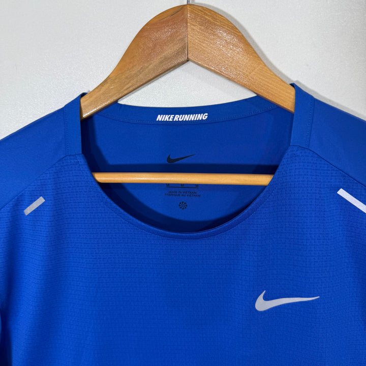 NIKE RUNNING SPORT TSHIRT