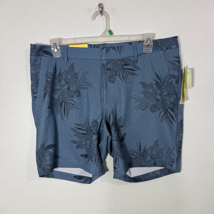 ALL IN MOTION PERFORMANCE SHORT BRAND NEW WITH STRETCH