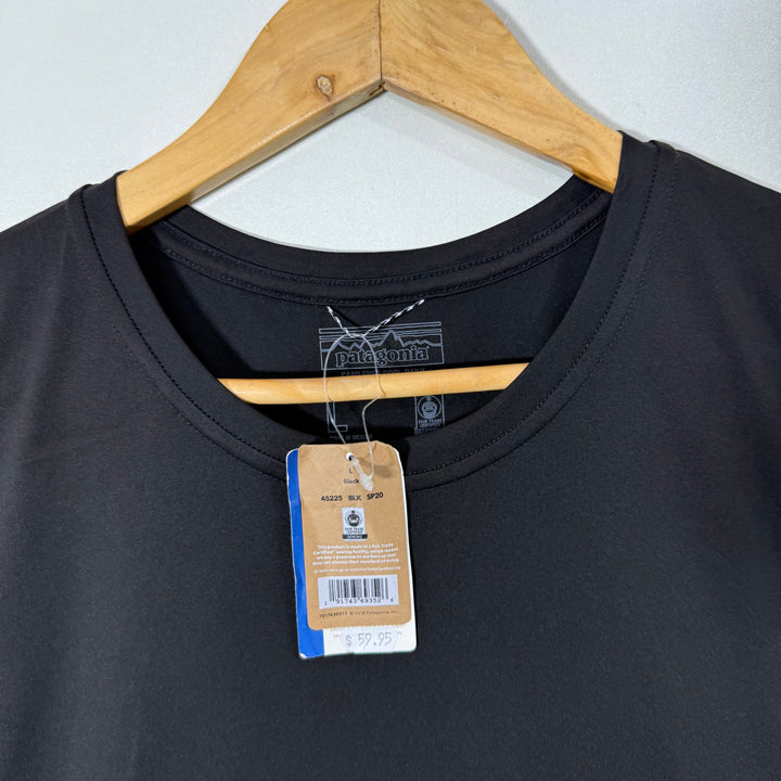 PATAGONIA WOMEN SPORT TSHIRT BRAND NEW