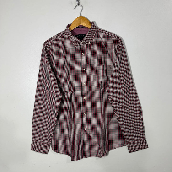 21 MEN BUTTON DOWN CHECKERED SHIRT