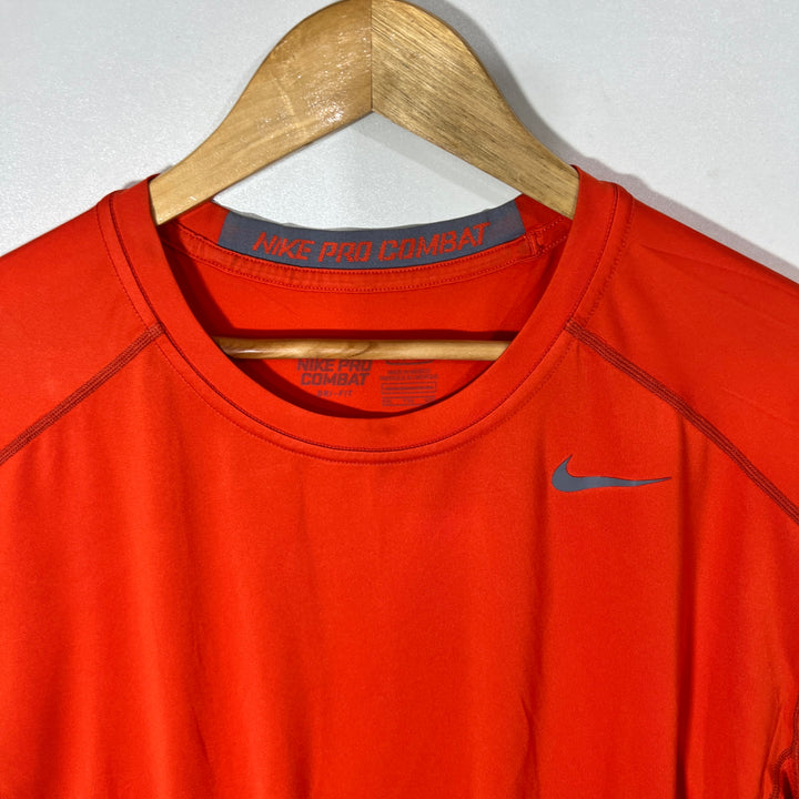 NIKE PRO COMBAT FITTED SPORT TSHIRT