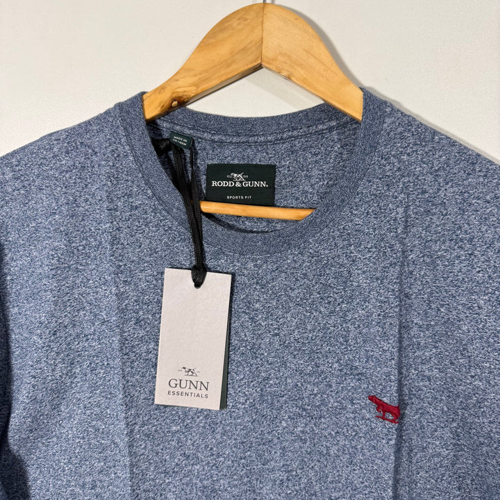 RODD & GUNN COTTON TSHIRT BRAND NEW