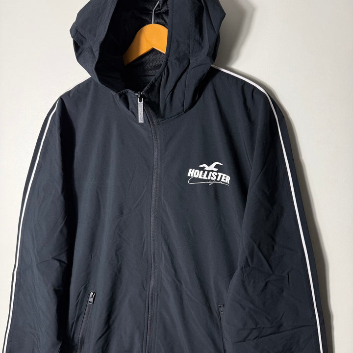 HOLLISTER WINDBREAKER PARACHUTE JACKET BLACK COLOUR