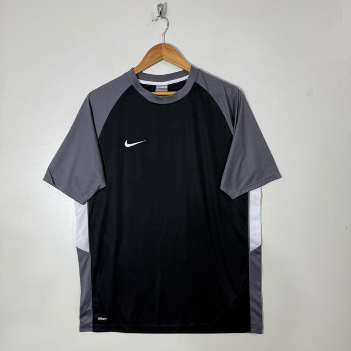 NIKE SPORT TSHIRT