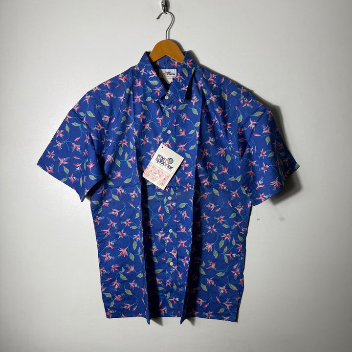 REYN SPOONER  HALF SLEEVES SHIRT BRAND NEW