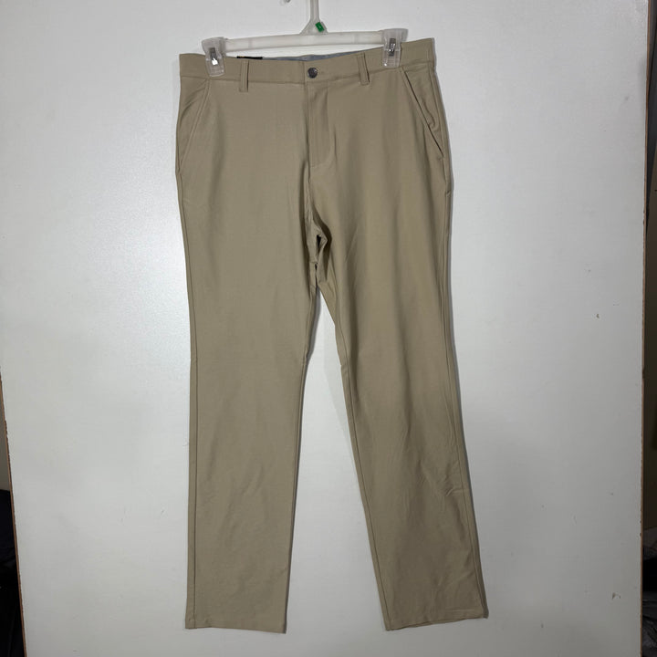 ADIDAS STRAIGHT FIT PERFORMANCE PANT BRAND NEW WITH STRETCH