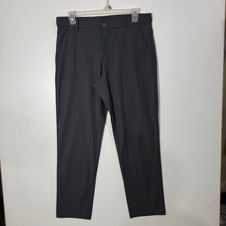 KIRKLAND STRAIGHT FIT PERFORMANCE PANT WITH STRETCH BRAND NEW