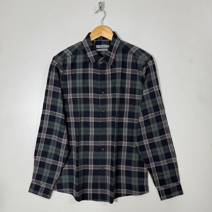 TU MAN REGULAR FIT CASUAL COTTON SHIRT BRAND NEW