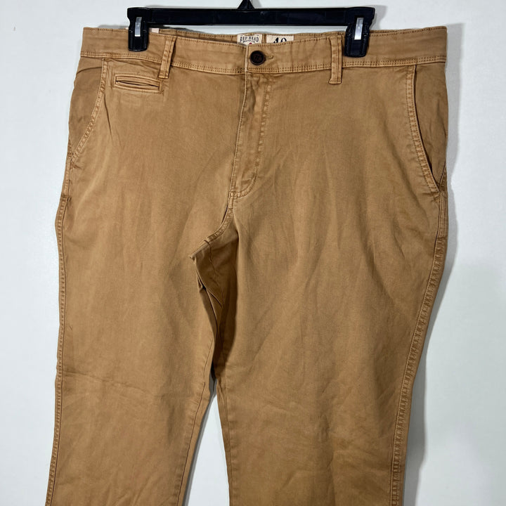 RED HEAD COTTON CHINO PANT BRAND NEW WITH STRETCH