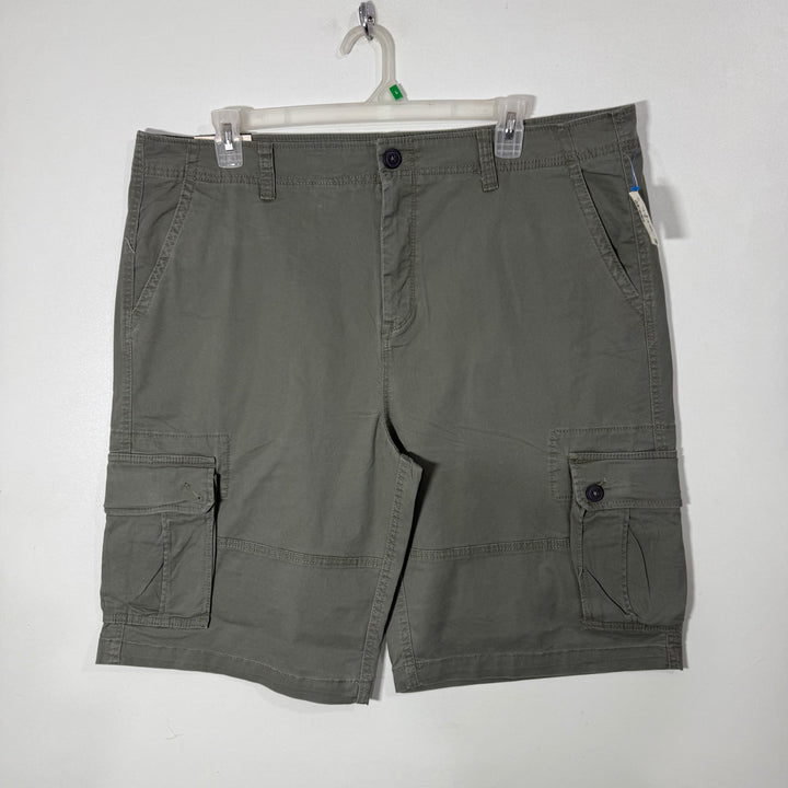 AEROPOSTALE CARGO COTTON SHORT BRAND NEW GREEN COLOUR