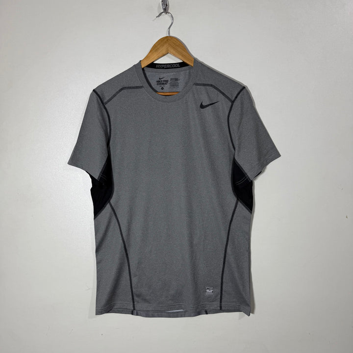 NIKE PRO COMBAT FITTED HYPERCOOL SPORT TSHIRT GREY COLOUR