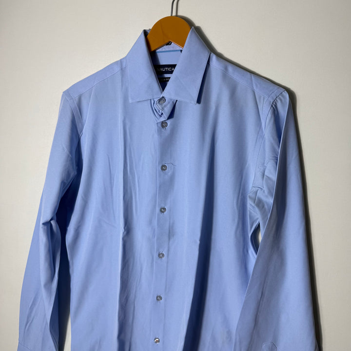 NAUTICA SLIM FIT PERFORMANCE SHIRT WITH STRETCH