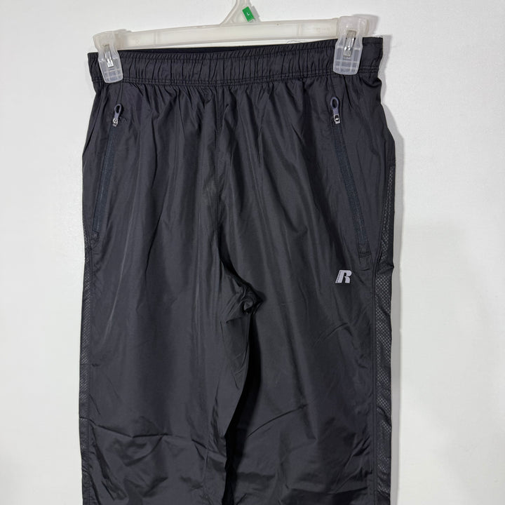 RUSSELL STRAIGHT FIT PARACHUTE TROUSER BLACK COLOUR