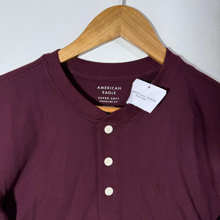 AMERICAN EAGLE HENLEY COLLAR COTTON TSHIRT