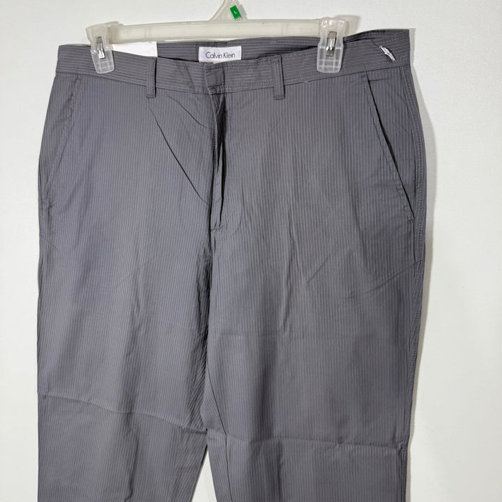 CALVIN KLEIN FLAT FRONT TAILORED FIT TAPERED LEG COTTON PANT BRAND NEW WITHOUT STRETCH GREY COLOUR
