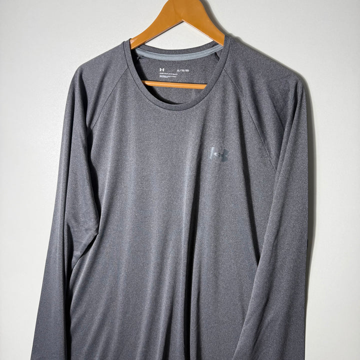 UNDER ARMOUR LONG SLEEVES SPORT TSHIRT GREY COLOUR