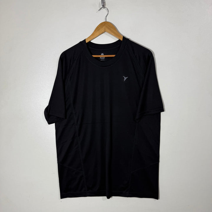 OLD NAVY ACTIVE SPORT TSHIRT BLACK COLOUR