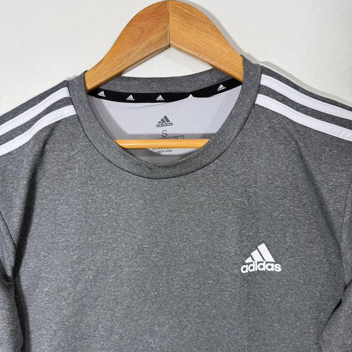 ADIDAS AEROREADY SPORT TSHIRT
