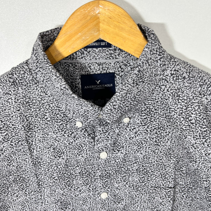 AMERICAN EAGLE SERIOUSLY SOFT BUTTON DOWN COTTON SHIRT
