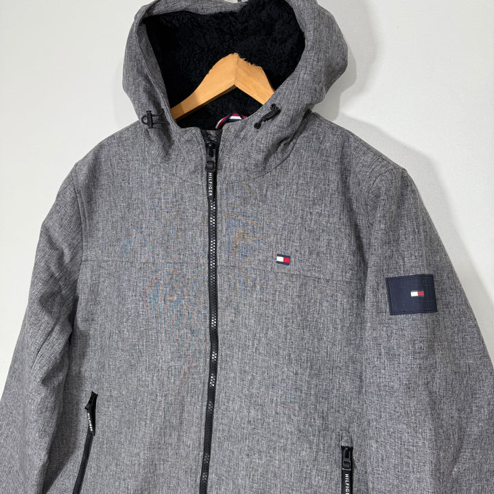 TOMMY HILFIGER 3 LAYER FABRIC WATER RESISTANT WIND RESISTANT SOFT SHELL WINDBREAKER JACKET INNER SHERPA LINNED WITH HOOD GREY COLOUR
