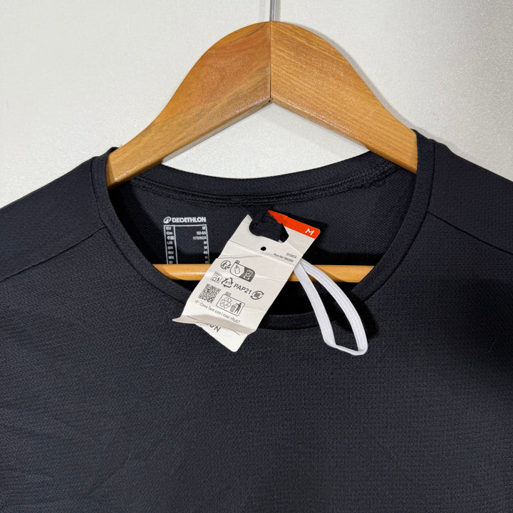 DECATHLON RUNNING SPORT TSHIRT BRAND NEW BLACK COLOUR