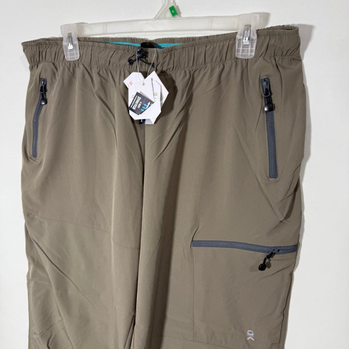 LITTLE DONKEY THREE QUARTER HYBRID SHORT BRAND NEW WITH SIDE ZIP POCKETS