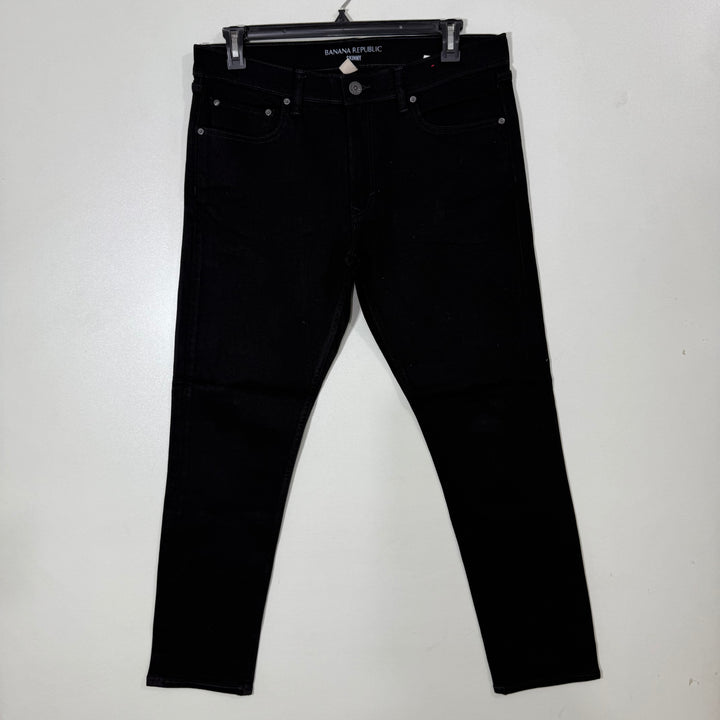 BANANA REPUBLIC SKINNY FIT DENIM PANT WITH STRETCH BLACK COLOUR