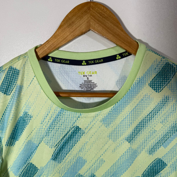 TEK GEAR PRINTED  SPORT TSHIRT