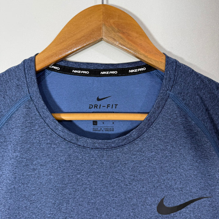 NIKE PRO FITTED  SPORT TSHIRT