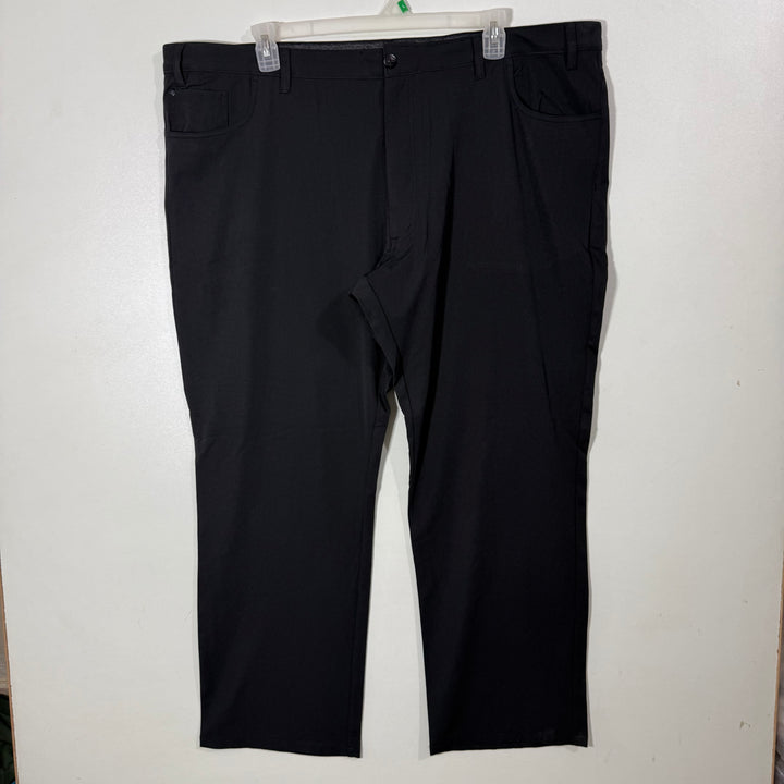 IZOD GOLF STRAIGHT FIT PERFORMANCE PANT WITH STRETCH BLACK COLOUR