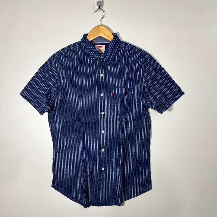 LEVIS SLIM FOT BUTTON DOWN HALF SLEEVES SHIRT