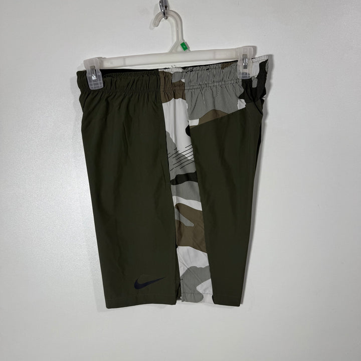 NIKE DRI FIT PARACHUTE TRAINING SPORT SHORT WITH STRETCH