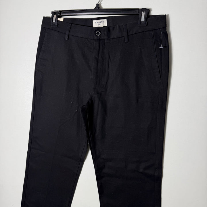 DOCKERS SLIM FIT COTTON CHINO PANT BRAND NEW WITH STRETCH BLACK COLOUR