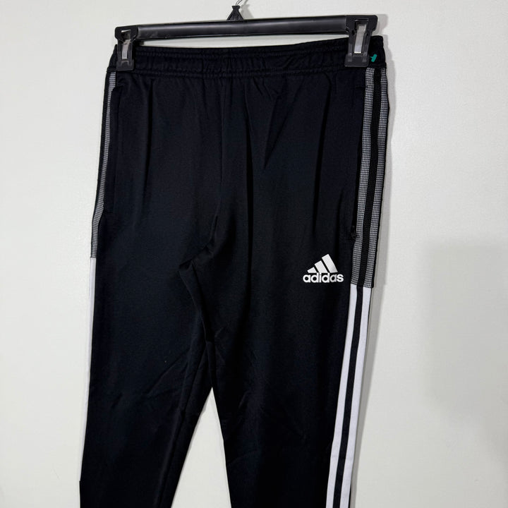 ADIDAS AEROREADY SPORT TROUSER WITH SIDE ZIP POCKETS BLACK COLOUR