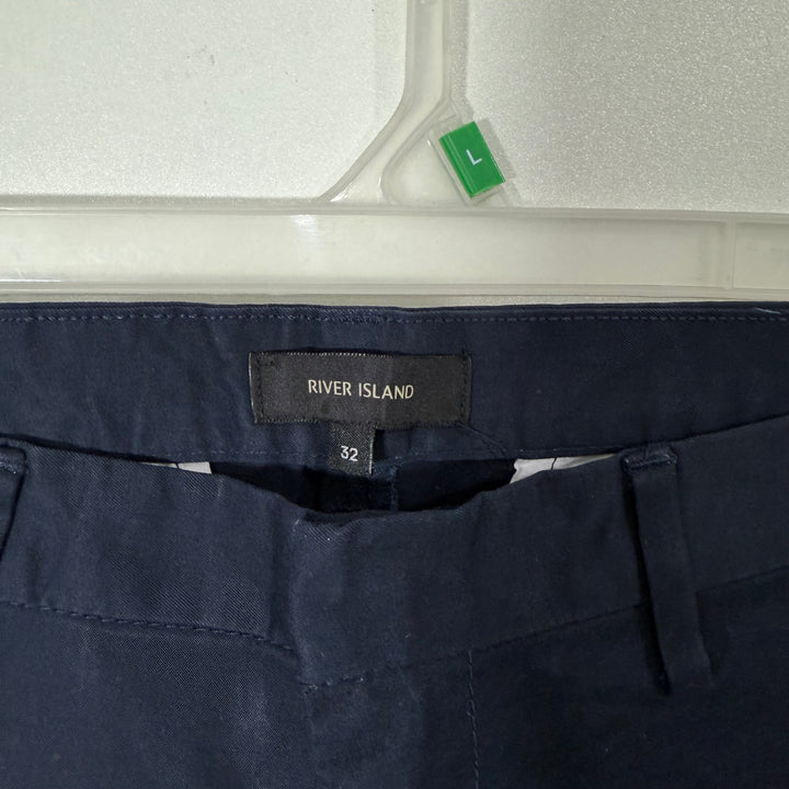 RIVER ISLAND COTTON SHORT WITH STRETCH BLUE COLOUR