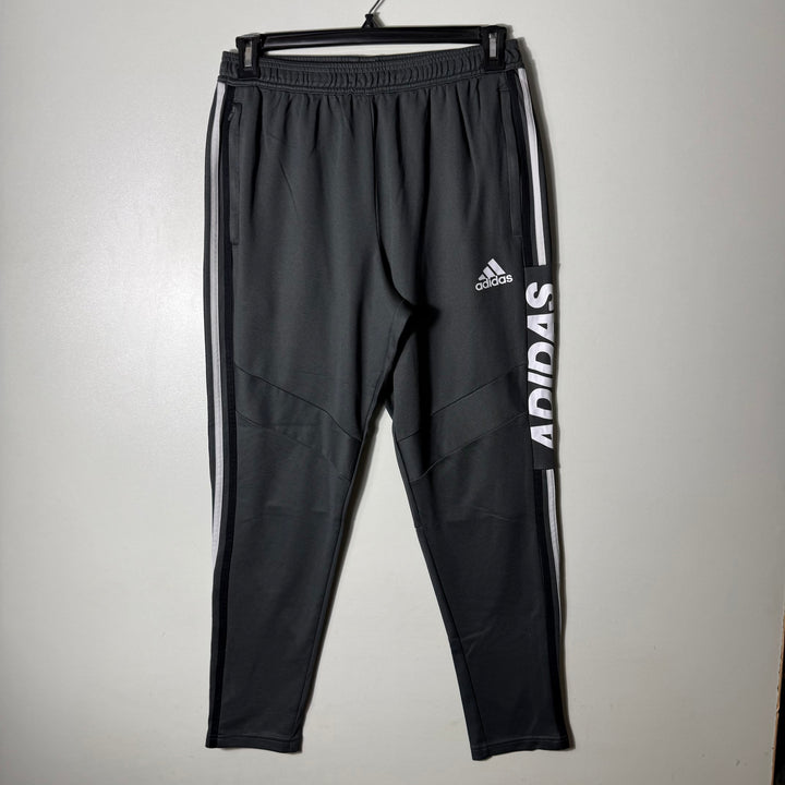 ADIDAS AEROREADY SPORT TROUSER WITH SIDE ZIP POCKETS GREY COLOUR