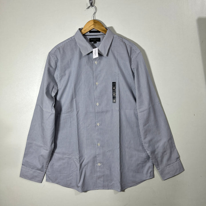 BANANA REPUBLIC FORMAL SHIRT BRAND NEW