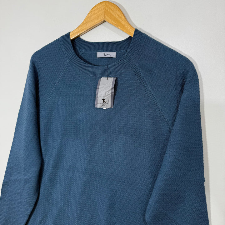 TU MAN SWEATER BRAND NEW