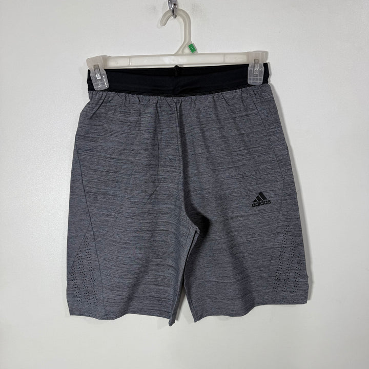 ADIDAS HYBRID PARACHUTE TRAINING SHORT WITH STRETCH WITH SIDE ZIP POCKETS