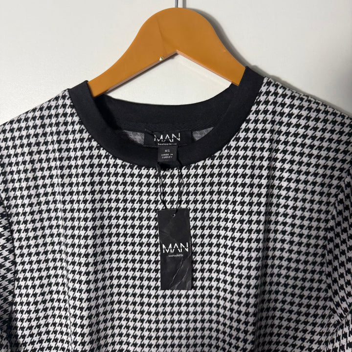 BOOHOOMAN HALF SLEEVES WINTER TSHIRT BRAND NEW