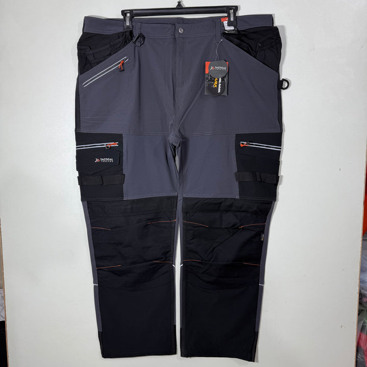 TACTICAL THREADS LOOSE FIT CARGO PANT BRAND NEW WITH STRETCH