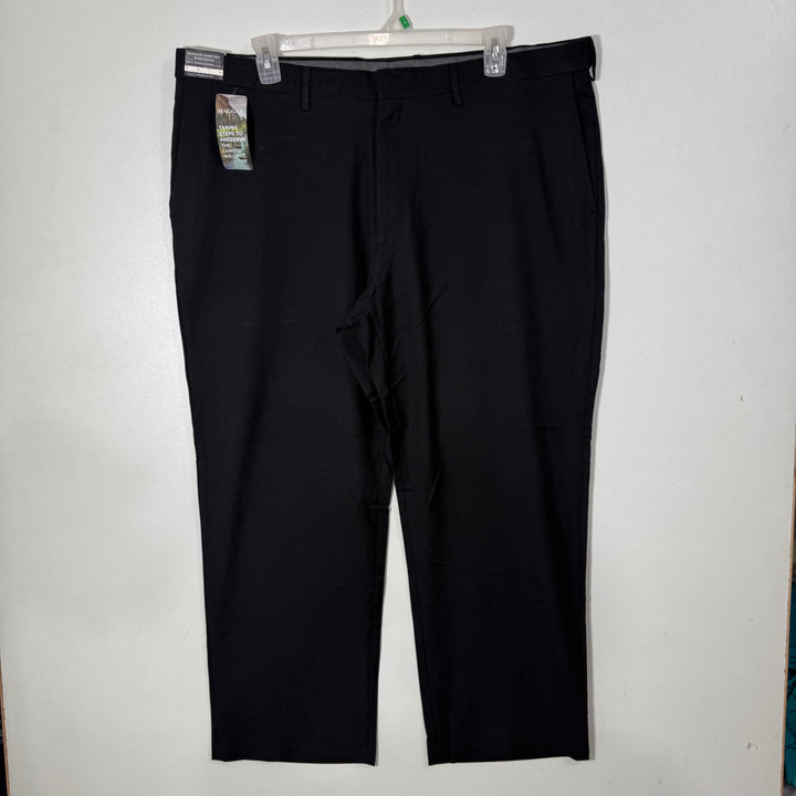 HAGGAR CLASSIC FIT WRINKLE FREE MACHINE WASHABLE 4 WAY STRETCH FABRIC SHIRT GRIPPER PREMIUM COMFORT DRESS PANT BRAND NEW BLACK COLOUR