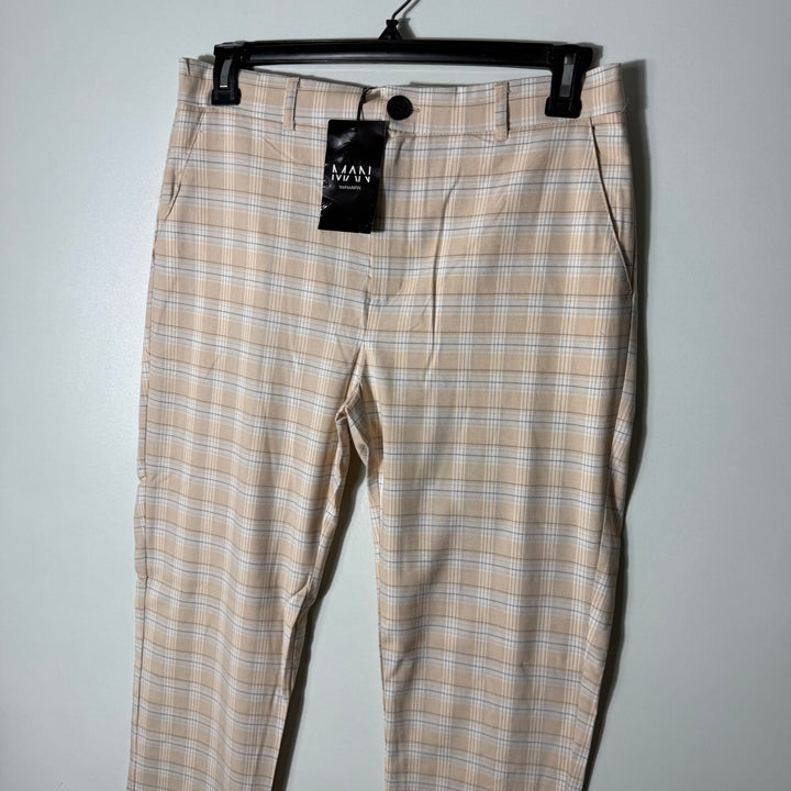 BOOHOOMAN CHECKERED DRESS PANT BRAND NEW WITH STRETCH