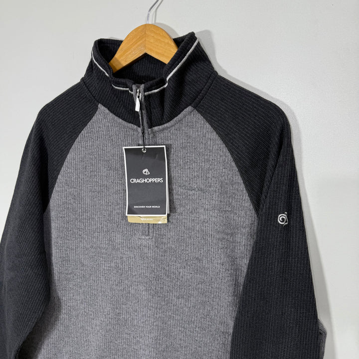 GRAGHOPPERS HALF ZIP SWEATER BRAND NEW
