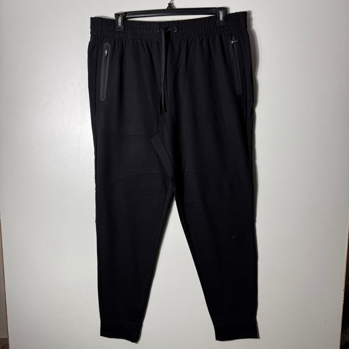 TEK GEAR COMFORTABLE MID WEIGHT SOFT TOUCH JOGGER TROUSER BRAND NEW WITH SIDE  ZIP POCKETS BLACK COLOUR