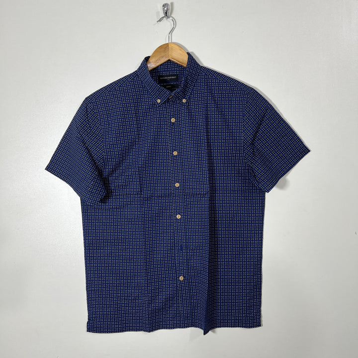BANANA REPUBLIC BUTTON DOWN HALF SLEEVES CASUAL