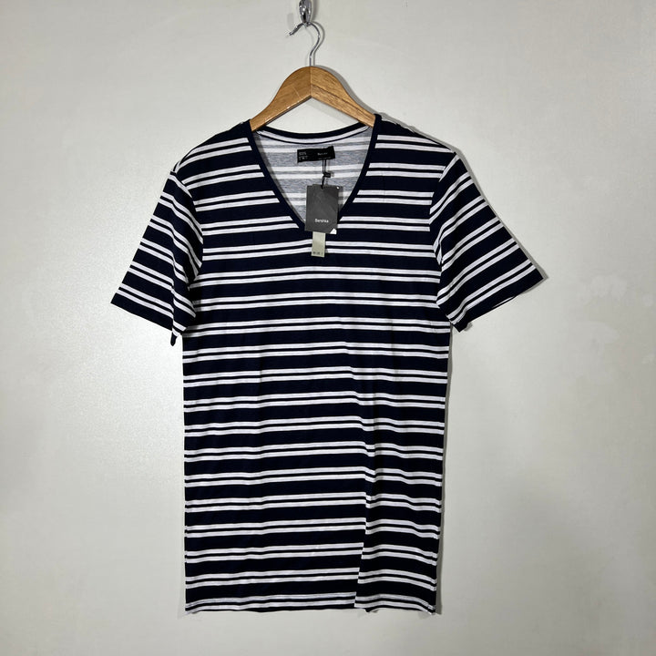 BERSHKA V NECK COTTON TSHIRT BRAND NEW