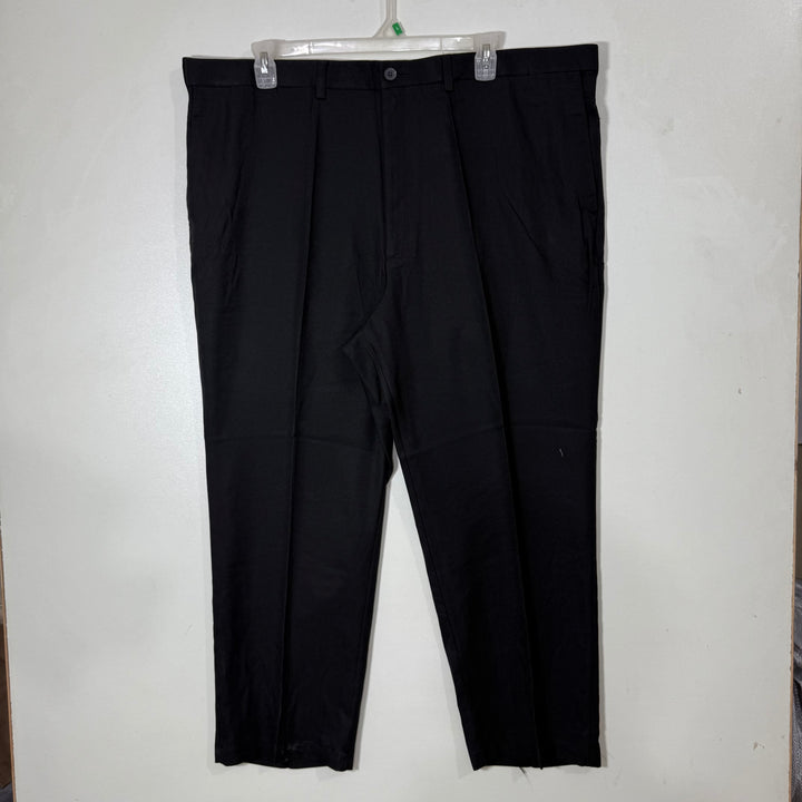 HAGGAR COOL 18 PRO CLASSIC FIT COMFORT 4 WAY STRETCH  MACHINE WASHABLE NO IRON HIDDEN EXPANDABLE WAISTBAND DRESS PANT BRAND NEW BLACK COLOUR