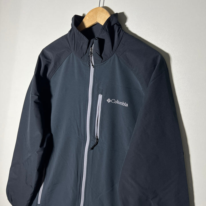 COLUMBIA LIGHT WEIGHT WINDBREAKER JACKET