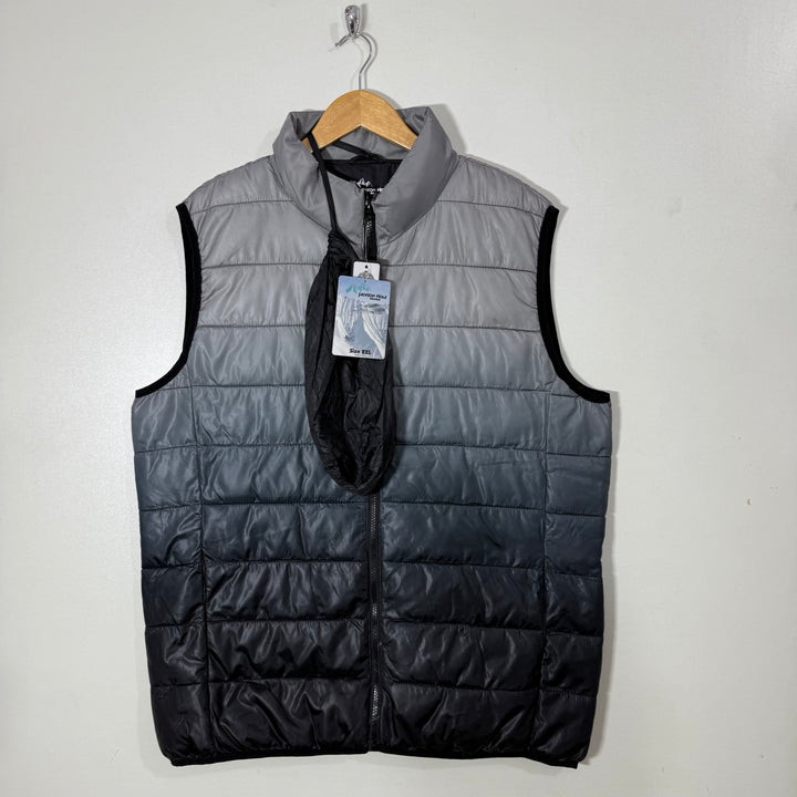 JACKSON HOLE OUTERWEAR SLEEVES LESS PUFFER JACKET BRAND NEW